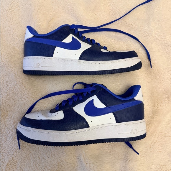 Nike Air Force 1 Blue and White Sneakers - Picture 2 of 5